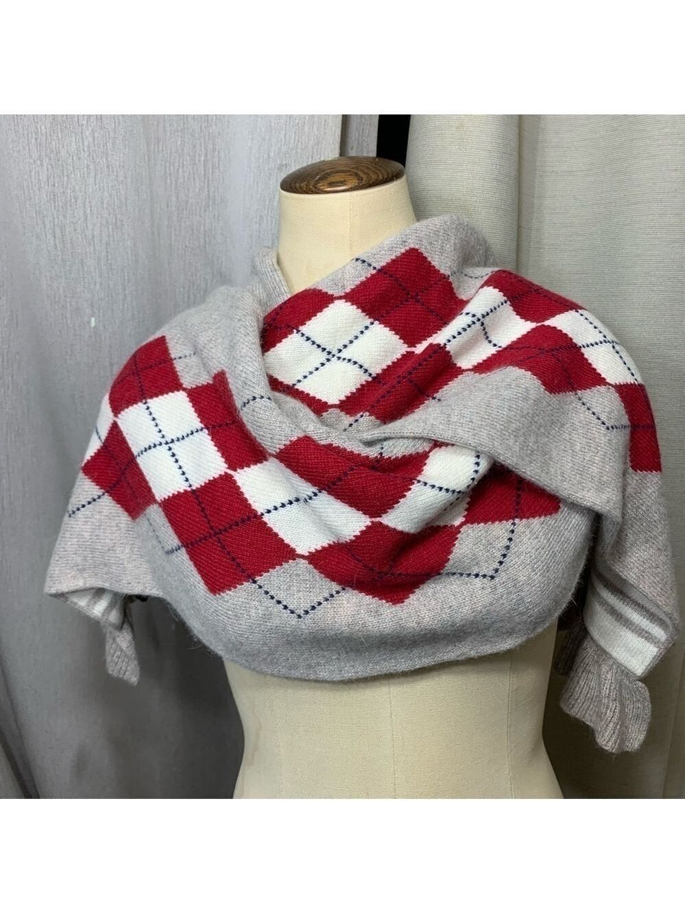 Tommy Hilfiger Knit Scarf Wrap O/S Tan red Scottish Plaid Wool Blend Ruffle Hem - Picture 11 of 13
